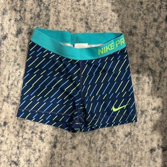 Nike Pants - Nike pros size small